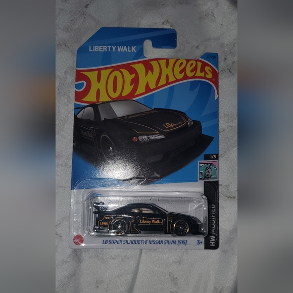Liberty walk hotwheels 3/20 - Picture 2 of 2